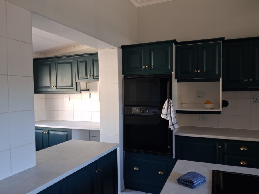 To Let 3 Bedroom Property for Rent in Selborne Eastern Cape